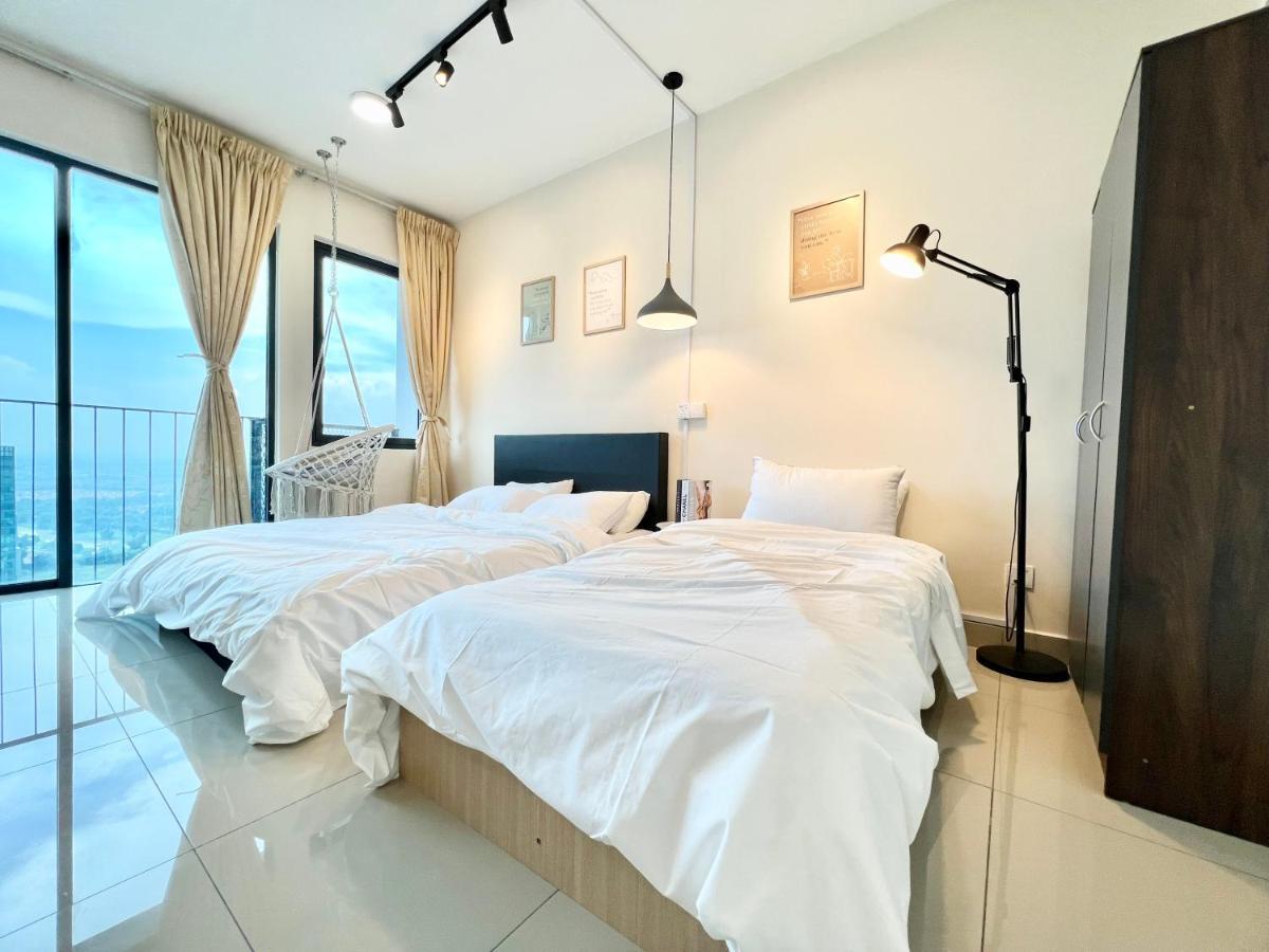A 1-4 Pax Cozy Studio Tv Box Pool 100Mps Wifi 3 Bed Trefoil Setia Alam Exterior foto
